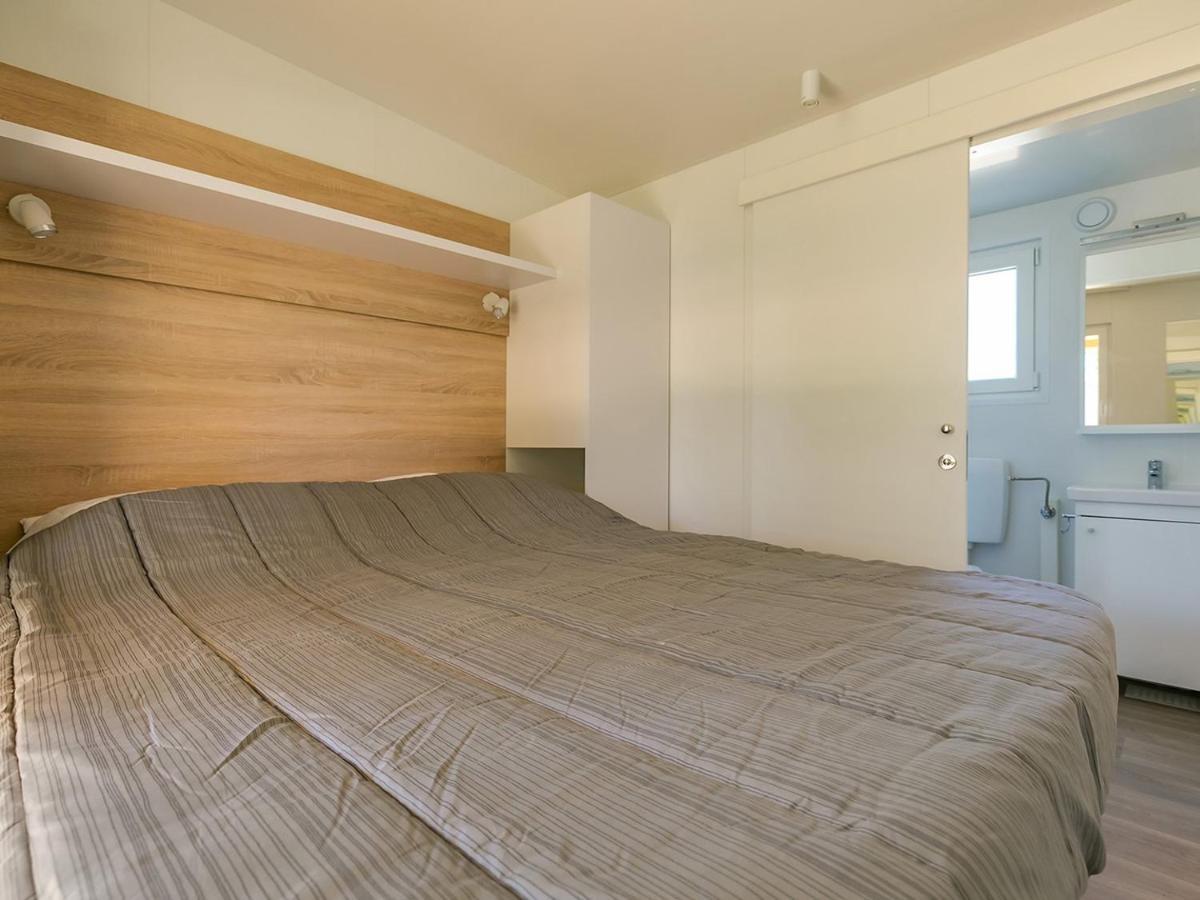 Adriamar Mobile Homes In Camping Park ウマグ エクステリア 写真