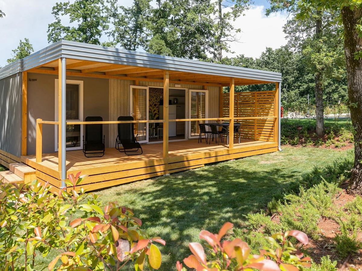 Adriamar Mobile Homes In Camping Park ウマグ エクステリア 写真