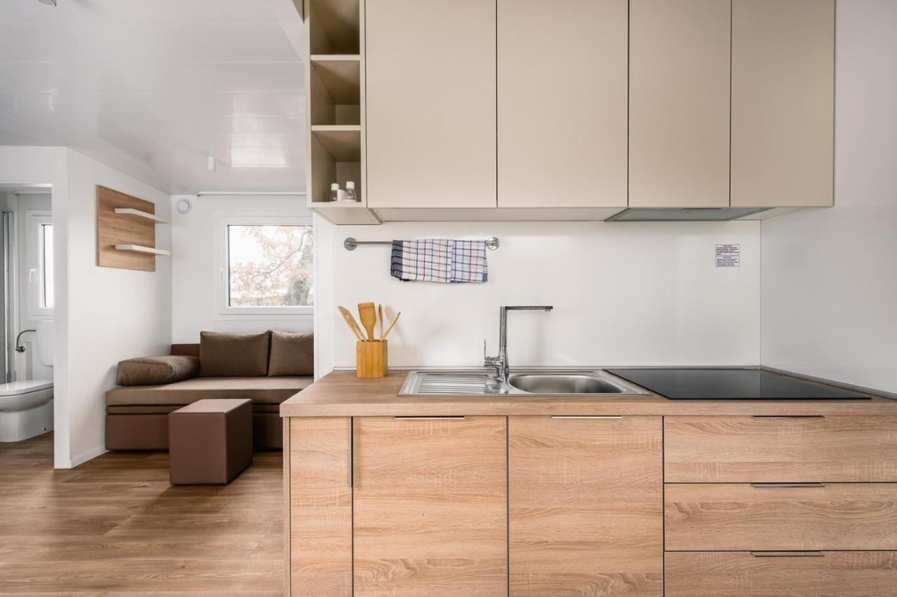 Adriamar Mobile Homes In Camping Park ウマグ エクステリア 写真